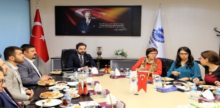 KAYSO AGÜ Öğrencilerine Kariyer Danışmanlığı Yapacak