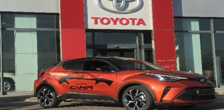Totoya CH-R'nin makyajlı kasası Toyota Aksoy Plaza'da