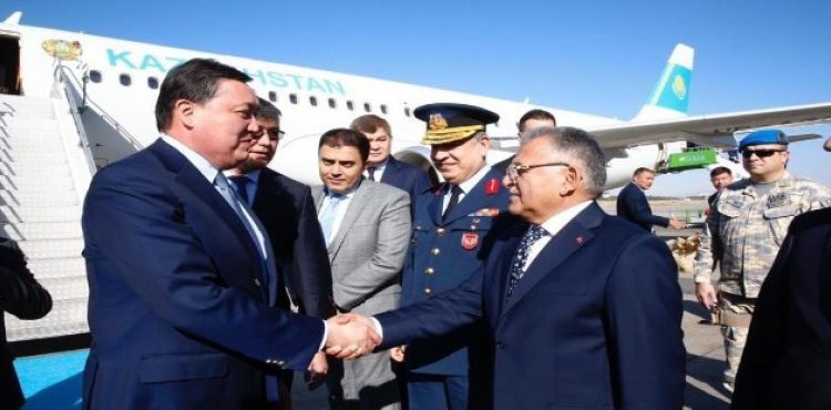 Kazakistan Başbakanı Askar Mamin Kayseri'de