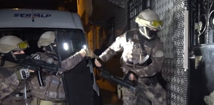 Bursa'da hava destekli bin polisle 'Narko-Terör' operasyonu: 25 gözaltı