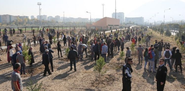 ERÜ'de “Geleceğe Nefes” Fidanlar Dikildi