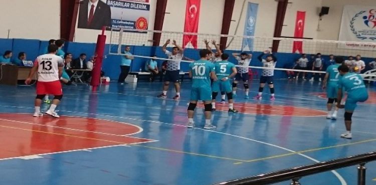 Develi Belediyespor Seyircisinden Melikgazi Belediyespor'a Alkış