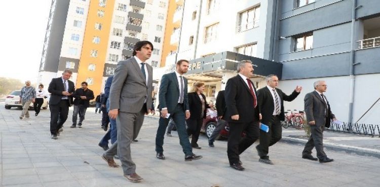 Başkan Palancıoğlu kentsel dönüşüm çalışmalarını inceledi.