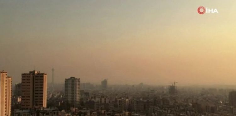 İran'da okullara 'hava kirliliği' tatili