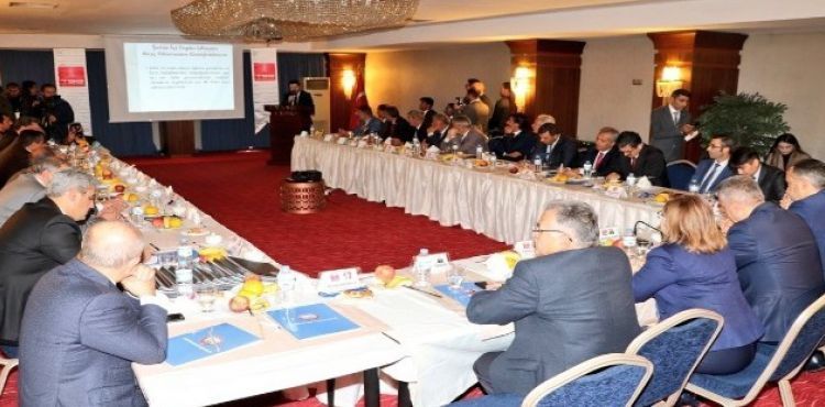 Başkan Büyükkılıç TBB toplantısına atıldı.