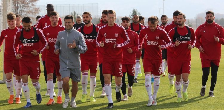 Rıza Çalımbay: 'Kalan maçlarımız final niteliğinde'