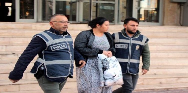 1 yıldır firar olan ve hakkında 25 yıl hapis cezası bulunan kadın yakalandı