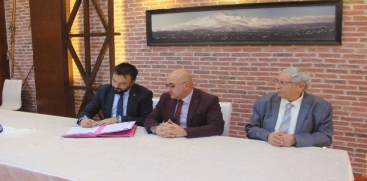 Taksiciler turizm eğitimi alacak