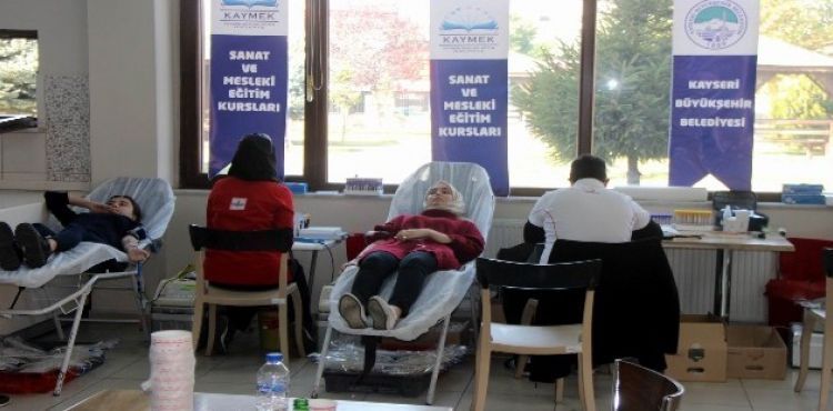 KAYMEK personel ve öğrencileri kan bağışında bulundu