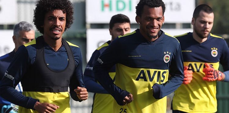 Fenerbahçe'de hazırlıklar sürüyor