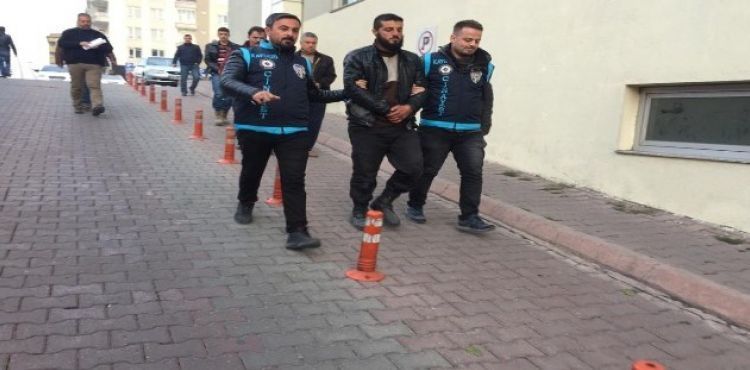 Suriyeli cinayetinin şüphelileri adliyeye sevk edildi