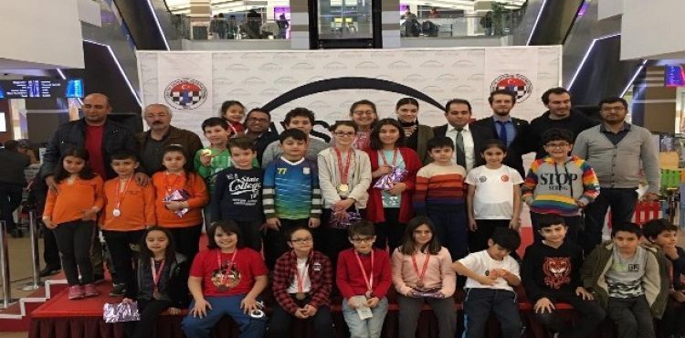 Öğretmenler Günü‘ne özel satranç turnuvası