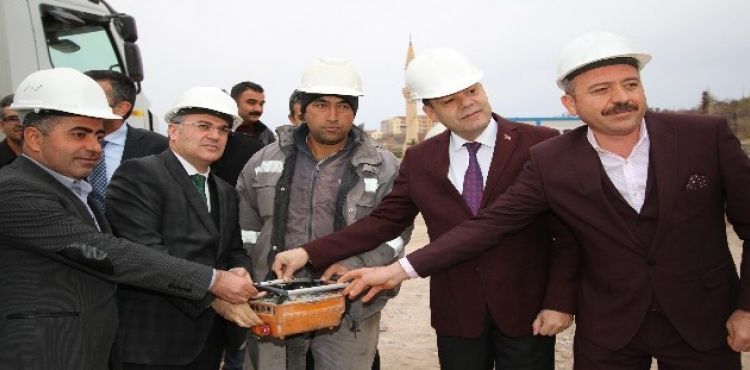 Kentsel dönüşümde yeni konutların temeli atıldı