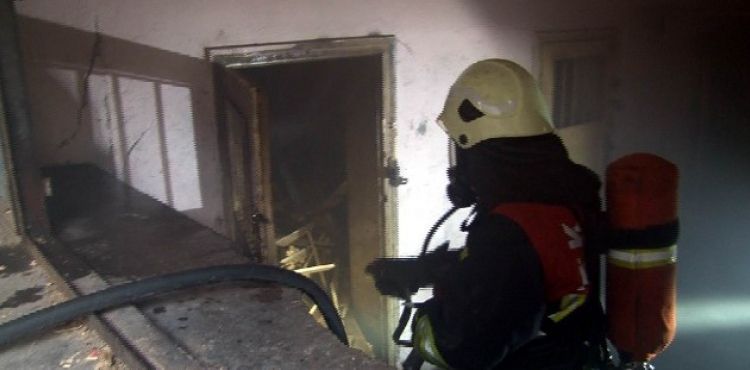 Kayseri'de kömürlük yangını