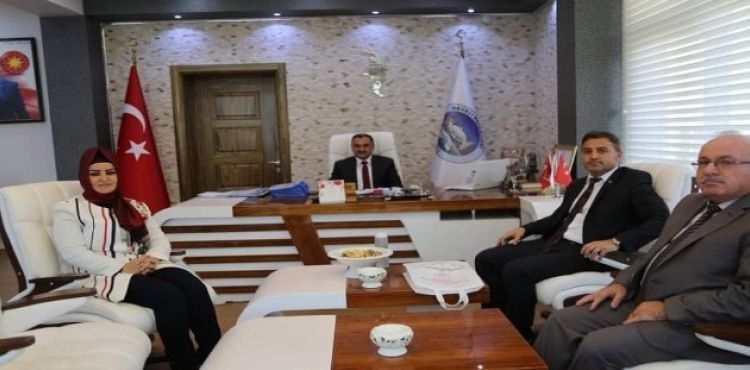 İlçe Sağlık Müdürü Anteplioğlu Başkan Cabbar'ı Makamında Ziyaret Etti