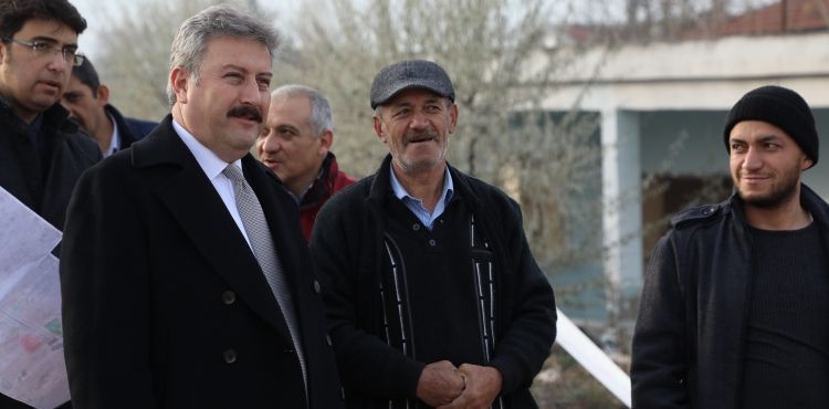 YENİ BAĞLANTI YOLUNUN ÇALIŞMALARI SÜRÜYOR