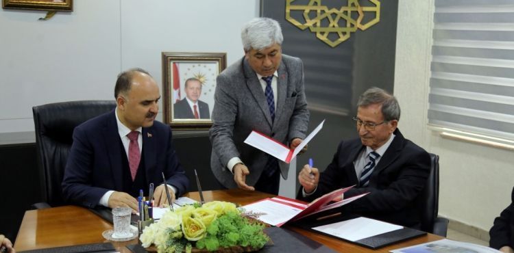 Vali Günaydın ile Hayırsever Altuntaş Ailesi Arasında Okul Protokolü İmzalandı