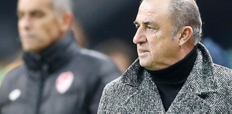 Fatih Terim: Arda Turan'la ilgili yönetimle aramızda fikir ayrılığı var