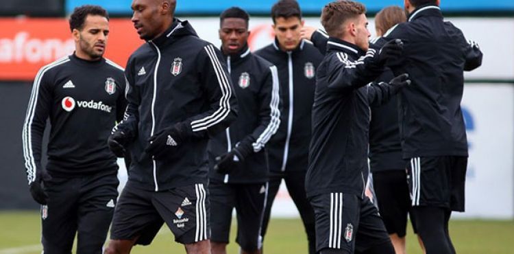 Beşiktaş, Çaykur Rizespor maçı hazırlıklarına 11 eksikle başladı