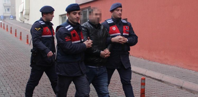 Kayseri'de El-Nusra operasyonunda 2 şüpheli adliyede