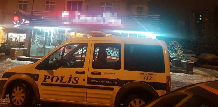 60 yaşındaki emekli evinde ölü bulundu