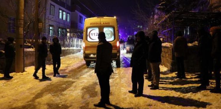 Şehit haberini cenazeye giderken aldılar