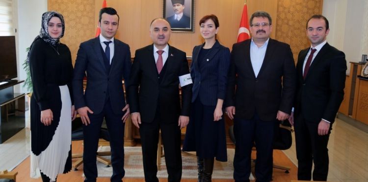 Yeşilay’dan Vali Günaydın’a ziyaret