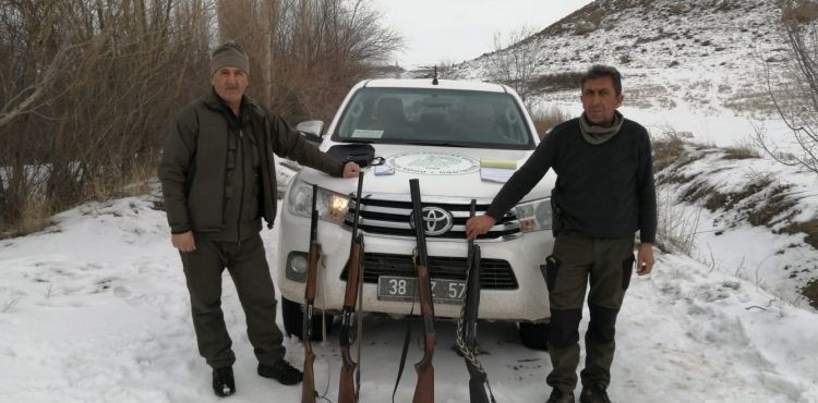 Kayseri'de kaçak olarak avlanan 5 kişi yakalandı