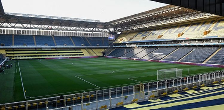 Taraftarlar Fenerbahçe - Galatasaray derbisinin atmosferine girdi