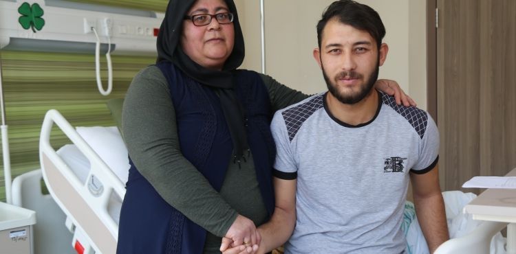 Kıl kurdu teşhisi konulan hasta Şehir Hastanesinde yapılan ameliyatla sağlığına kavuştu