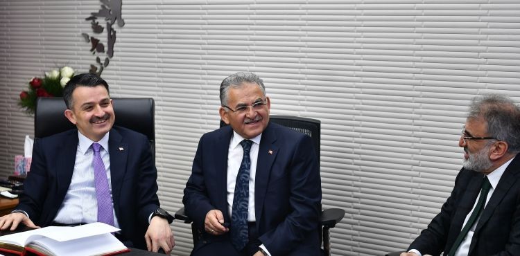BAKAN PAKDEMİRLİ BÜYÜKŞEHİR’DE