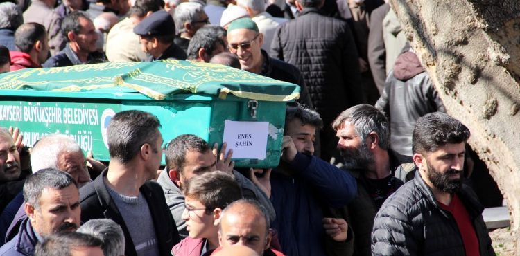 Sulama havuzunda boğulan liseli Enes, toprağa verildi