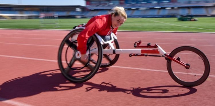 Anne sözü dinledi, atletizmde tarih yazdı