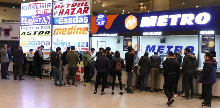 Kayseri otogarında tatil yoğunluğu