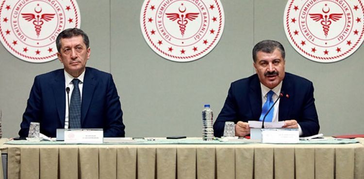 Okullara verilen ara uzatıldı! Sağlık Bakanı ve Milli Eğitim Bakanı'ndan ortak açıklama