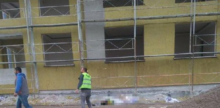 13'üncü kattan düşen inşaat işçisi öldü