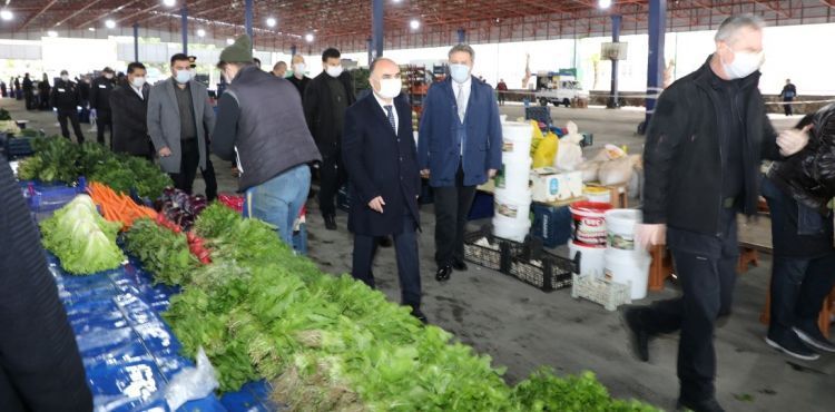 Vali Günaydın, Pazar Yerinde Korona Tedbirlerini Denetledi