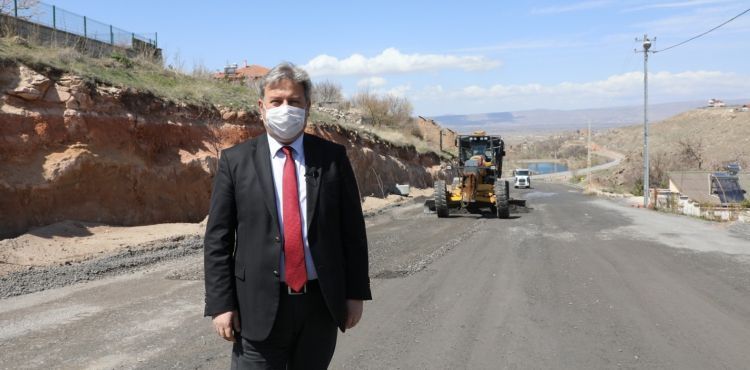 KAYABAĞ MAHALLESİ’NDE ALT YAPI TAMAMLANDI ASFALT ÇALIŞMALARI DEVAM EDİYOR