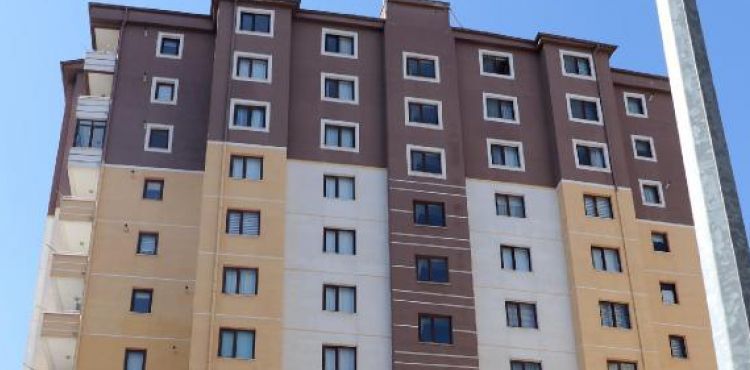 Bina görevlisi ve ailesinde koronavirüs tespit edildi, apartman karantinaya alındı