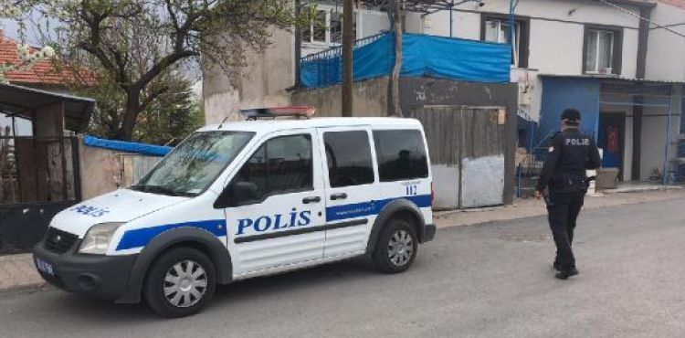 Yalnız yaşadığı evde ölü bulundu