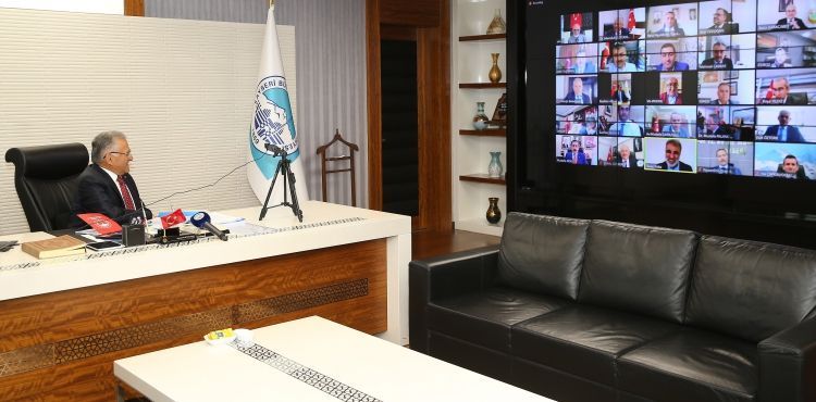 BAŞKAN BÜYÜKKILIÇ TARIM ZİRVESİNE KATILDI