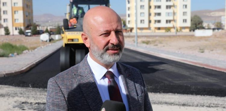 KOCASİNAN, BULVARLARI BİRBİRİNE BAĞLAYAN ÇINARCIK CADDESİ’Nİ YENİLEDİ