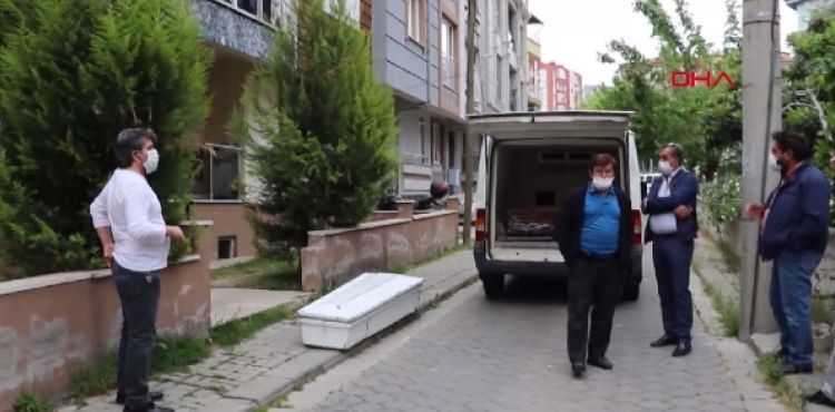 Emekli Emniyet Müdürü evinde ölü bulundu