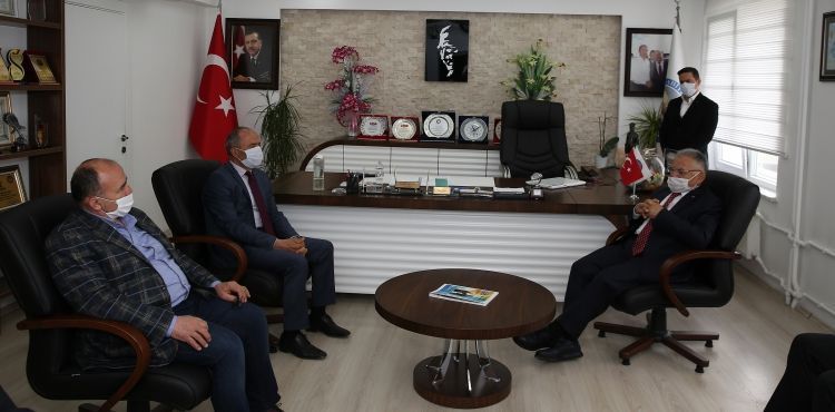 BAŞKAN BÜYÜKKILIÇ ÜÇ İLÇEYİ ZİYARET ETTİ