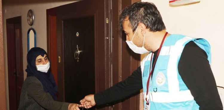 Talas'ta şehit annelerine hediye