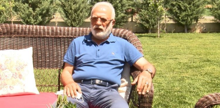 AK Parti'li Elitaş, koranavirüsten evde kalarak korunuyor