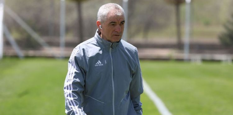 Rıza Çalımbay: Risk bittikten sonra futbol oynanmalı