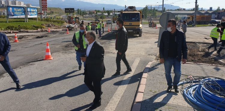 “HİZMET BİZDEN, EVDE KALMAK SİZDEN”