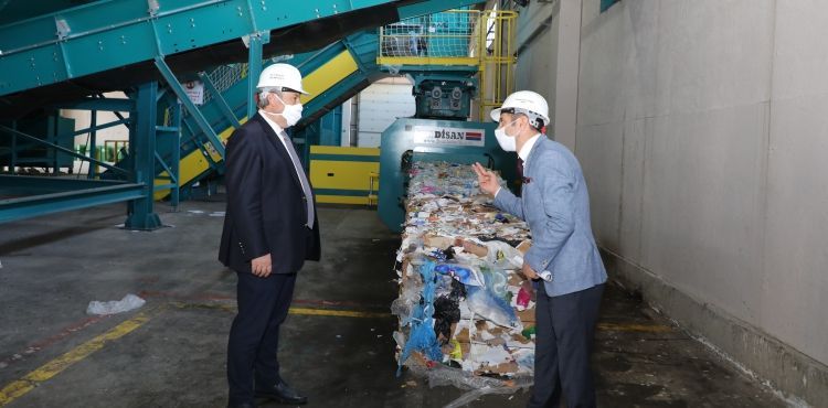MELİKGAZİ’DE GÜNLÜK 25 TON ATIK TOPLANIYOR