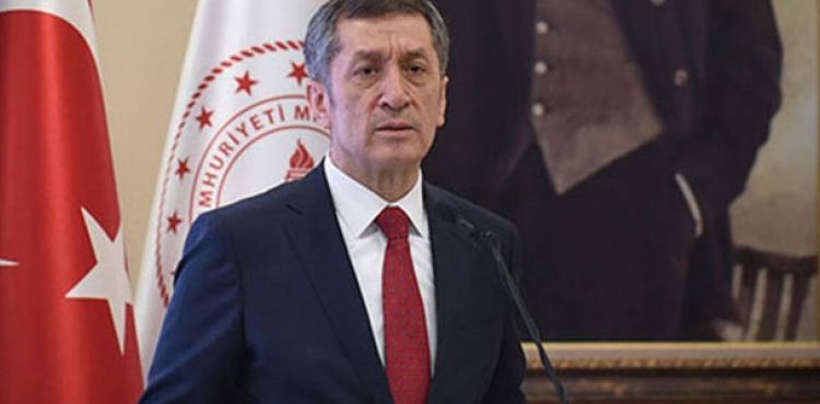 Bakan Selçuk: LGS'de isteyen çocuğumuz maskesini çıkartabilir